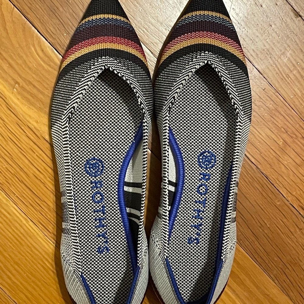 Rothy’s Inverse Stripe Points Size 8.5